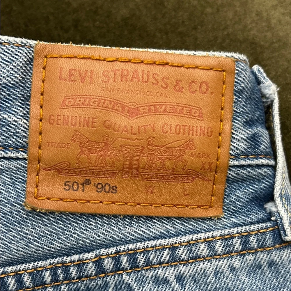 Levi's 501 ‘90’s Jean - Picture 2 of 14